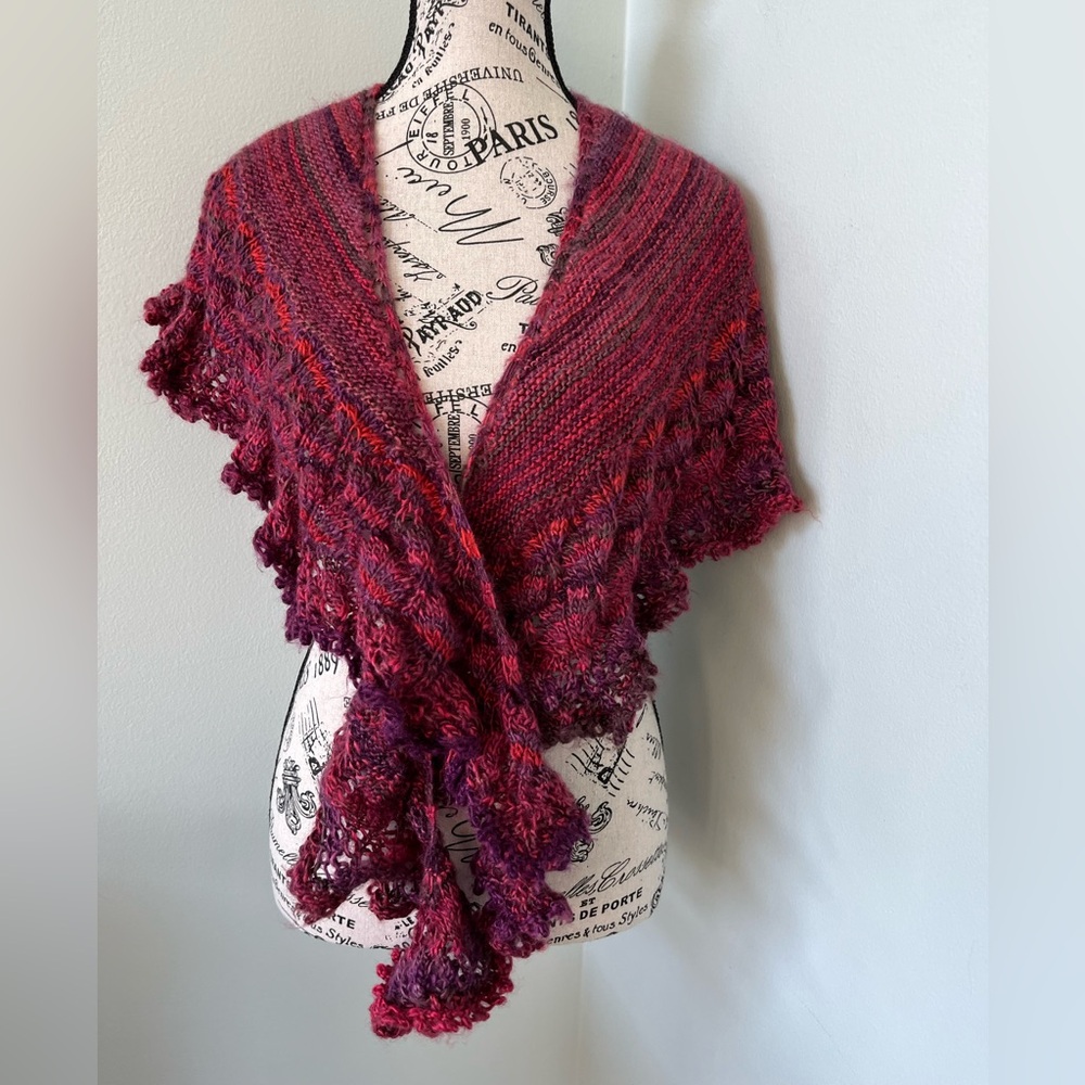 Elegant Burgundy Knit Wrap - Picture 3 of 15